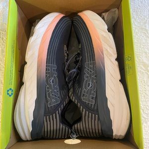 NEW BONDI 6 HOKAS!